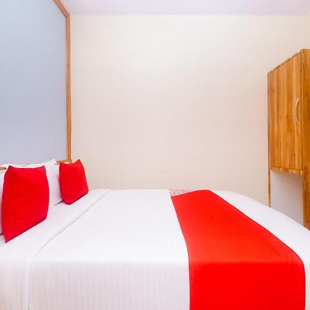 Hotel Sun City Near Saifee Hospital And Hn Reliance Hospital Bombay Esterno foto