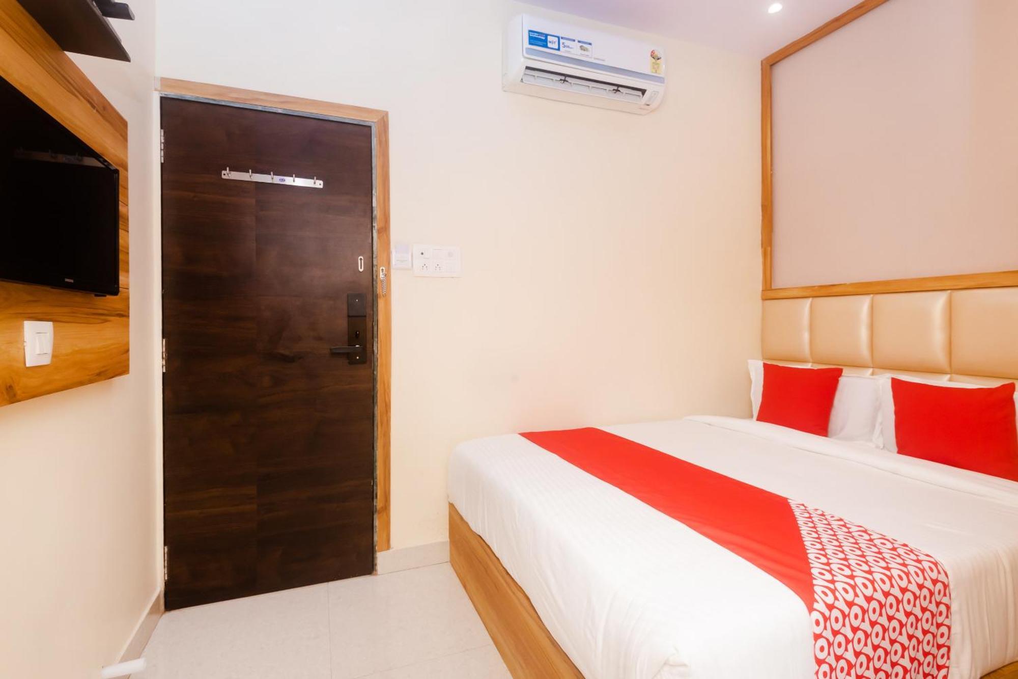 Hotel Sun City Near Saifee Hospital And Hn Reliance Hospital Bombay Esterno foto