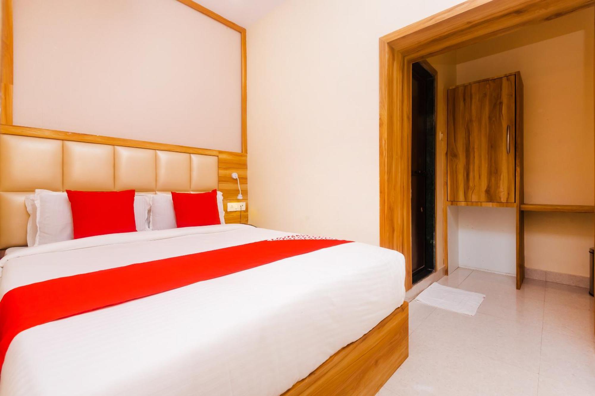 Hotel Sun City Near Saifee Hospital And Hn Reliance Hospital Bombay Esterno foto